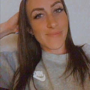 Meet your Posher, Cortney